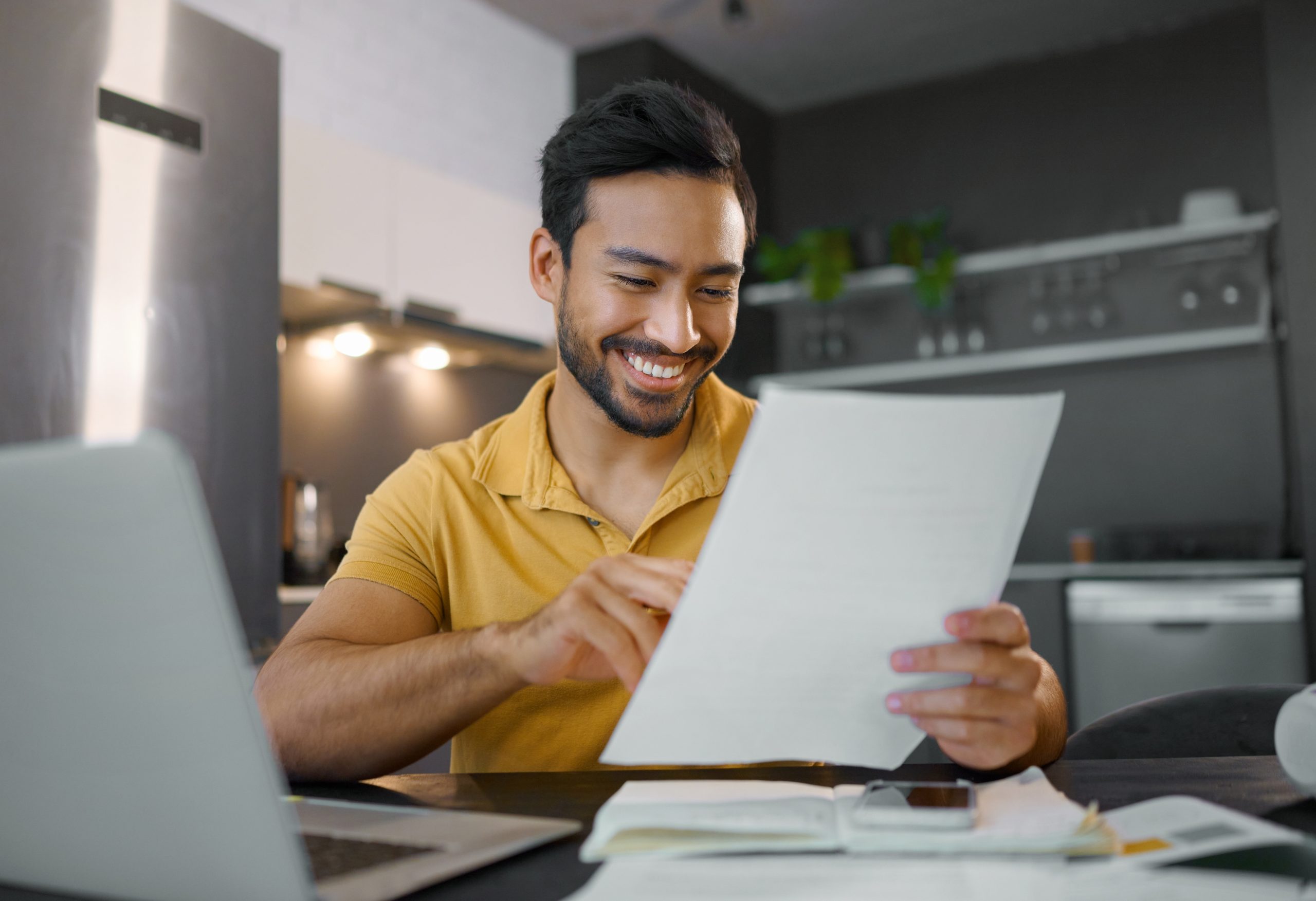 Can I borrow from a money lender if I’m a foreigner